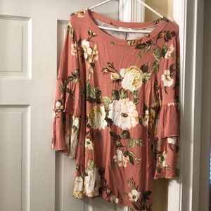 Long sleeve floral top